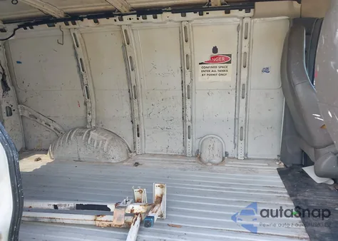 2017 Chevrolet Express 2500 Work Van from USA, damaged, VIN 1GCWGAFF6H1147484